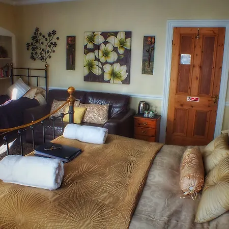 Bed & Breakfast Heathfield 4*